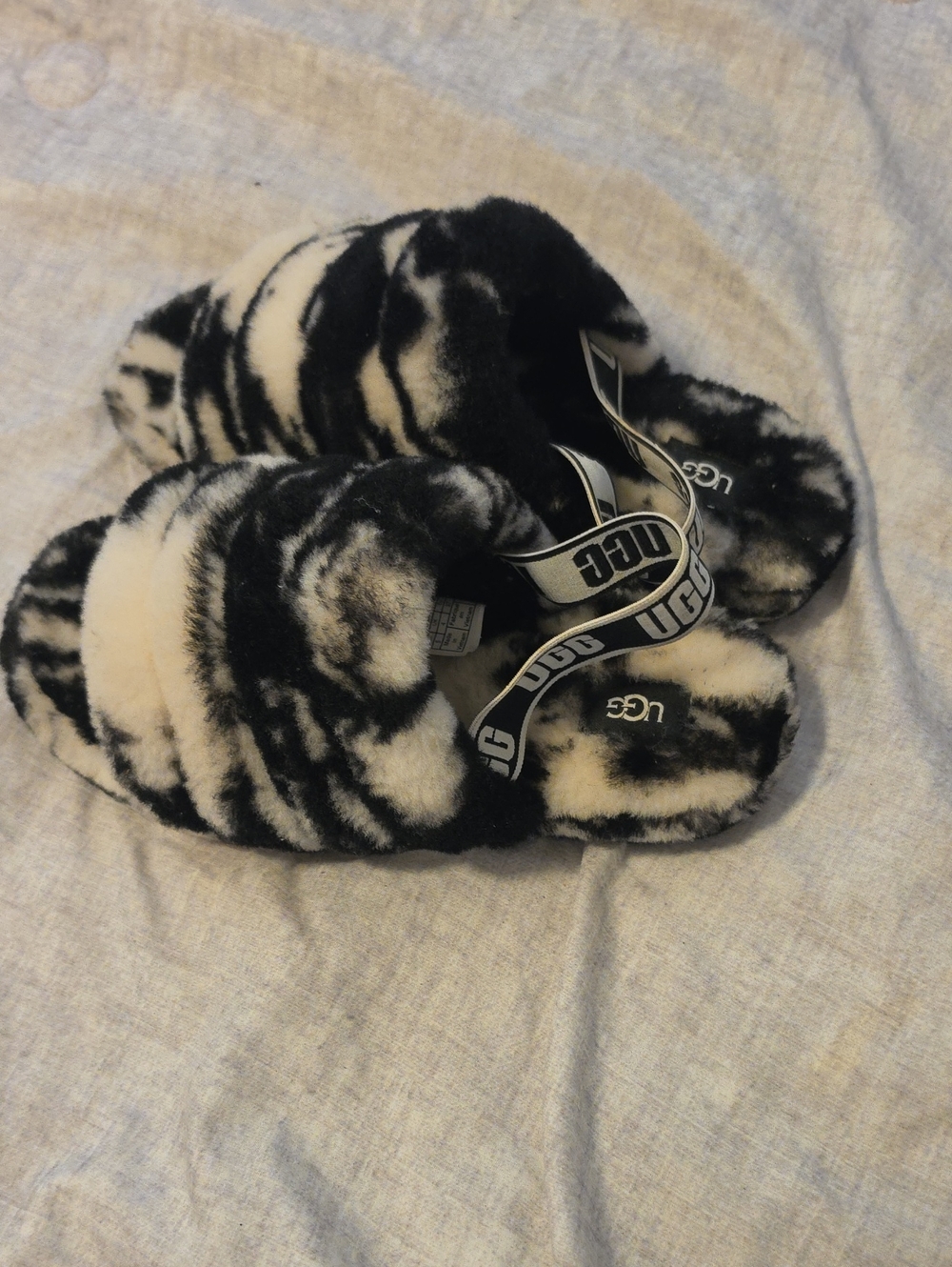 UGG Kids Black & White Fluffy Slide Slippers with Branded Strap